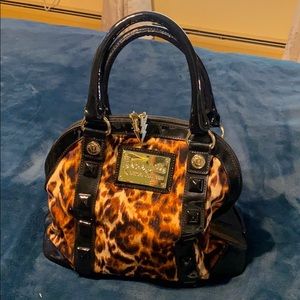 Betsyville Leopard color style bag